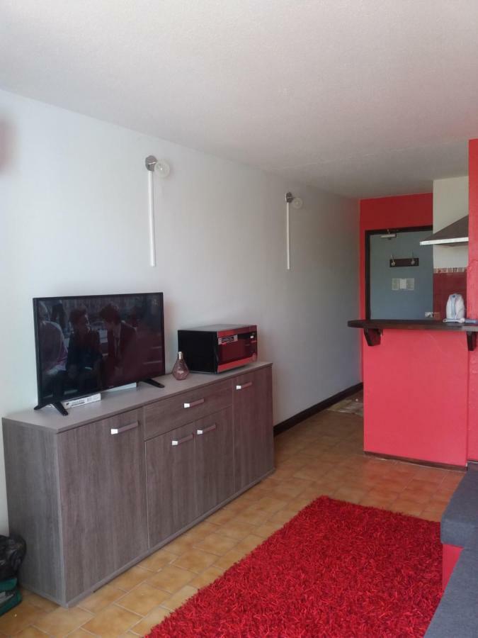 Studio A Louer Proche Des Plages Lägenhet Sainte-Anne Exteriör bild